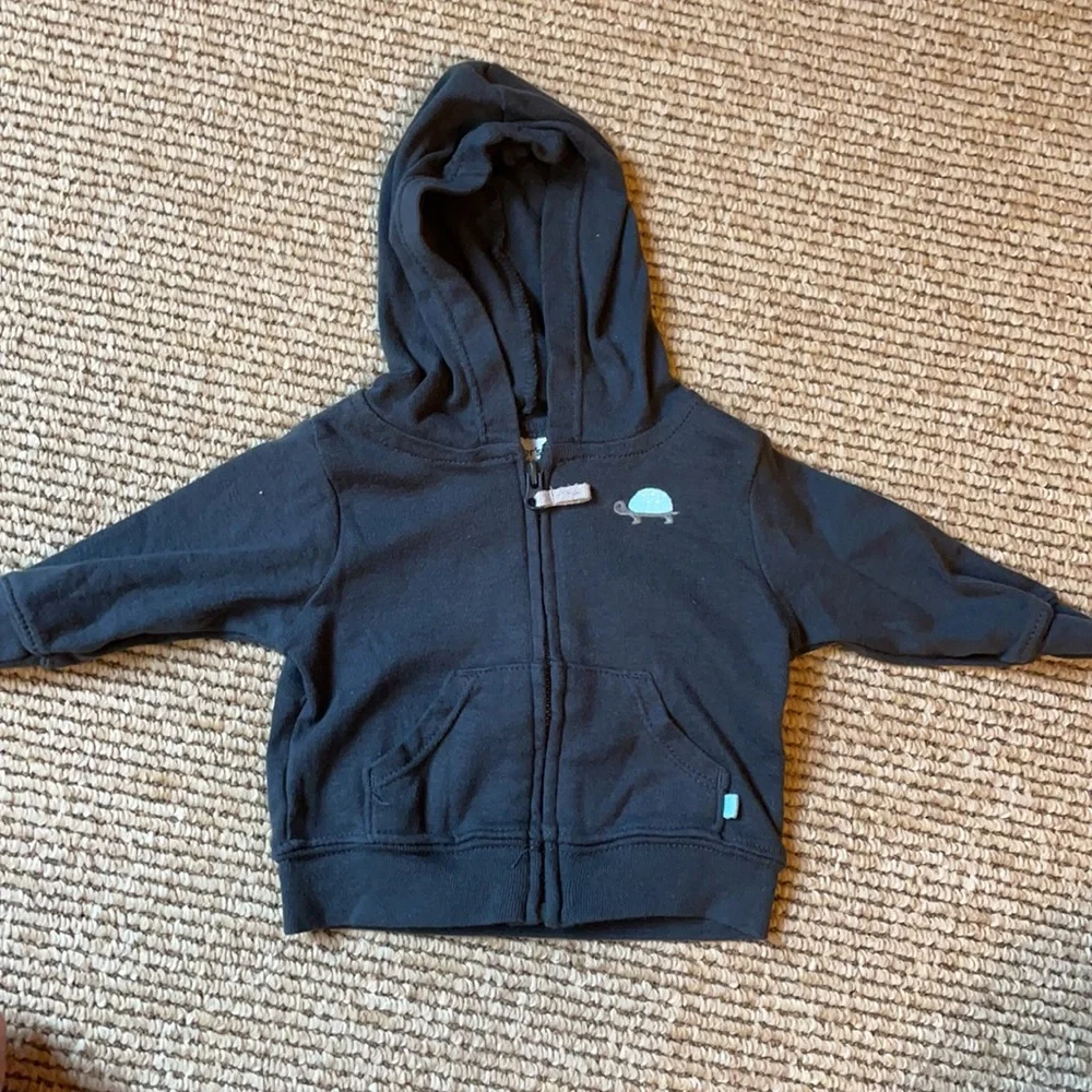 Carter’s newborn zip hoodie turtle & onesie